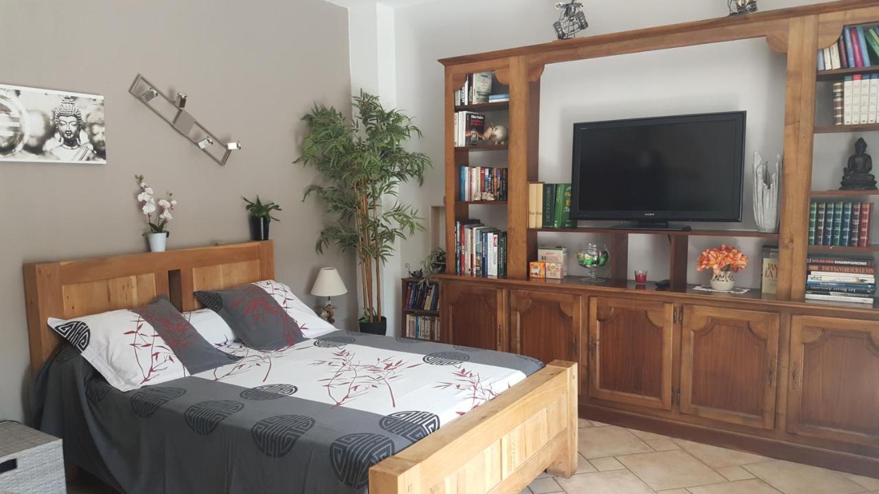 Chambre L'Orchidee Vallon-Pont-d'Arc Exterior photo